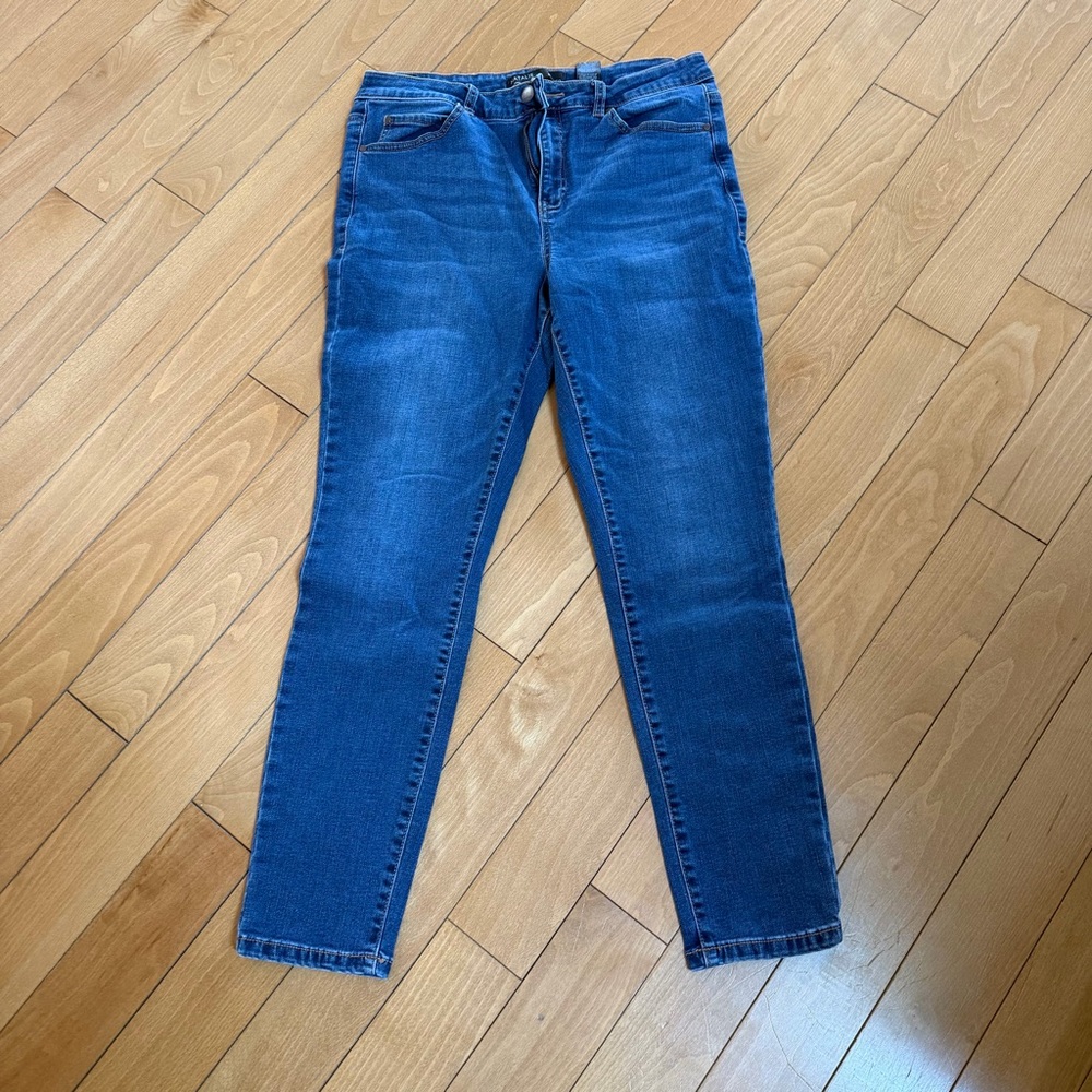 RW & CO Classic Blue Women's Jeans